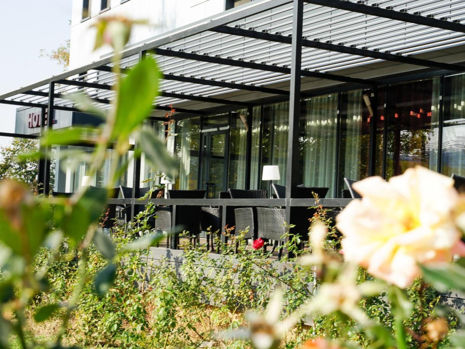 Hotel Criss Boekarest Buitenkant foto