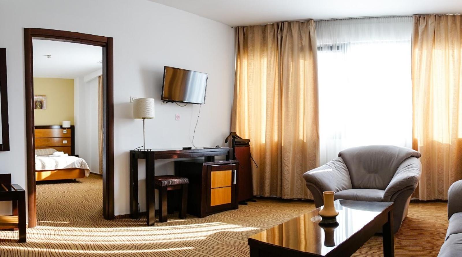Hotel Criss Boekarest Buitenkant foto
